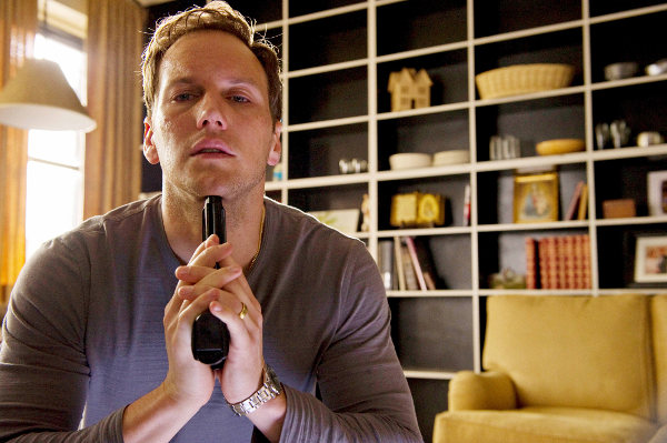 Кадр из фильма Цена страсти. Кронштадтский дворец молодёжи. КДМ. Кронгазета